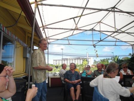 Larry at Tweetup in Hilo